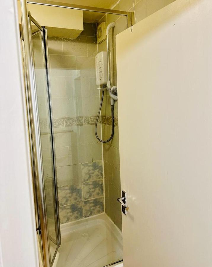 Premium Studio Flat 03 In Central Лондон Экстерьер фото