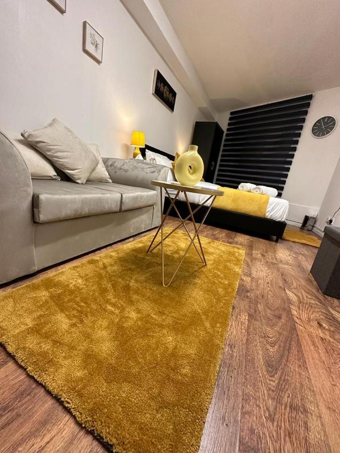 Premium Studio Flat 03 In Central Лондон Экстерьер фото